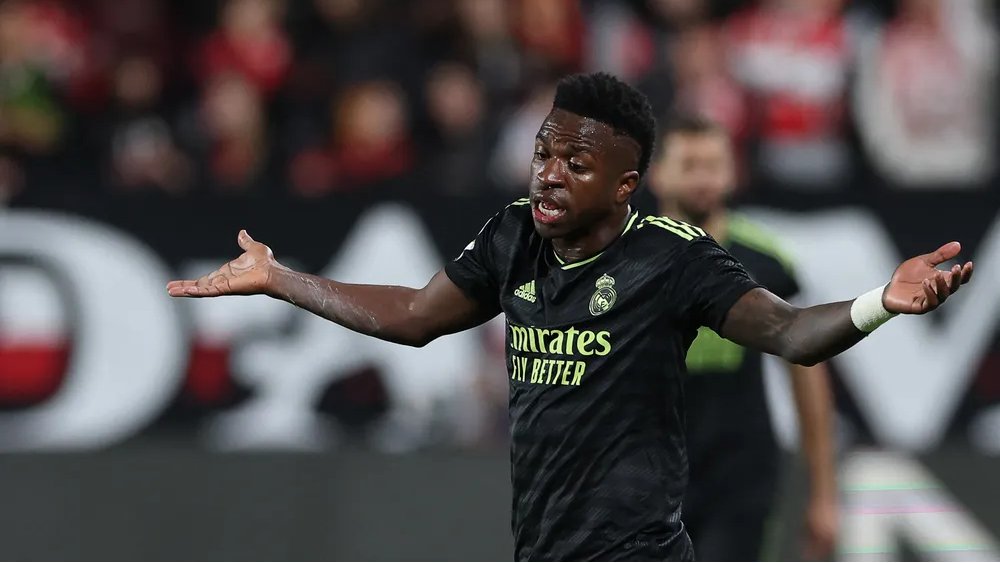 LaLiga denuncia los insultos racistas a Vinicius en Valladolid