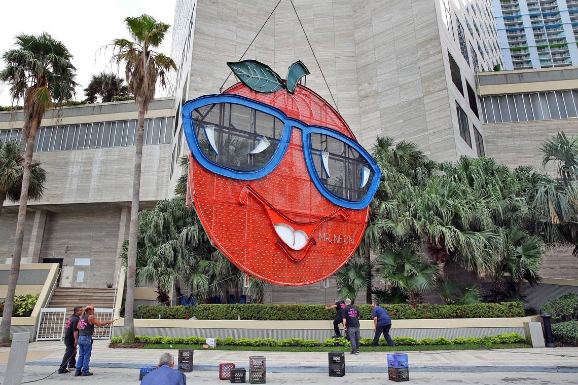 Por tercer año, Miami festejará el nuevo año sin "La gran naranja"