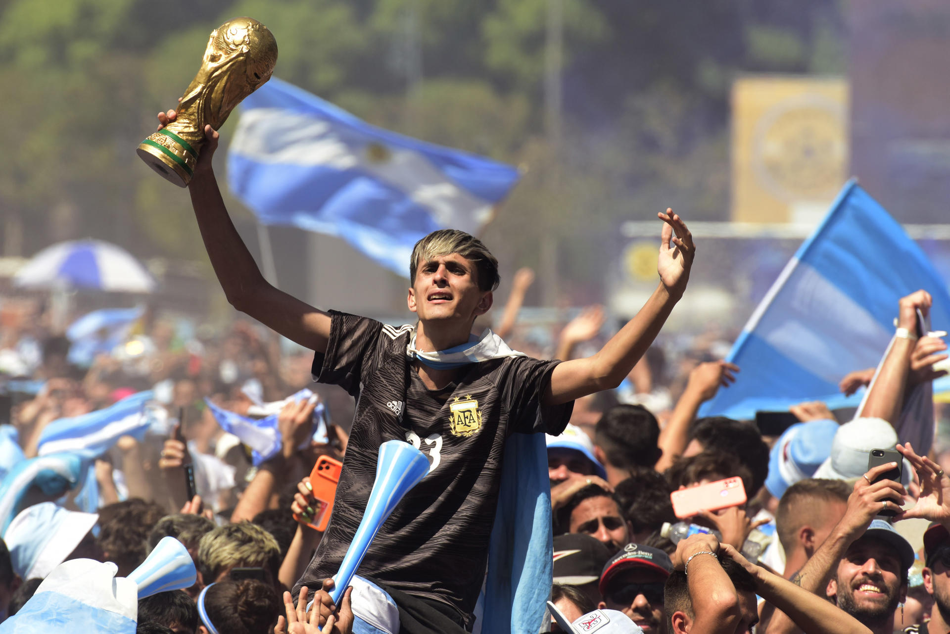 Calles de Argentina desbordadas tras ganar el Mundial de Qatar 2022