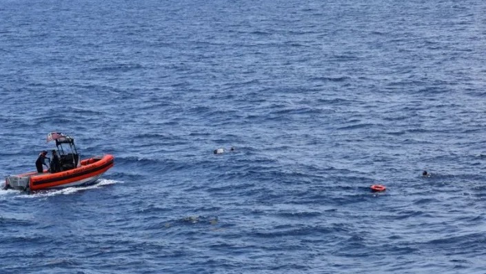 Guardia Costera continúa búsqueda de 9 cubanos que naufragaron en la costa de Florida