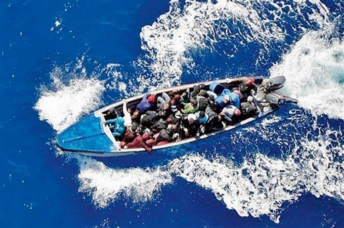 Unos 200 migrantes llegan Florida un día después de rescate de balseros