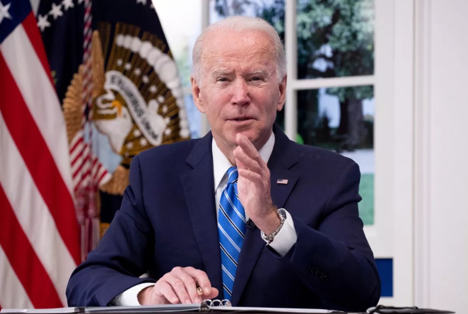 Fiscales demandan plan de Biden de dar visas a migrantes de Cuba y Venezuela