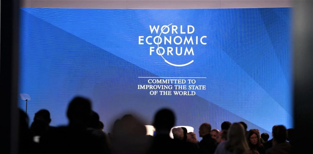Según el Foro Económico Mundial, se necesita un 37 % más de médicos y docentes