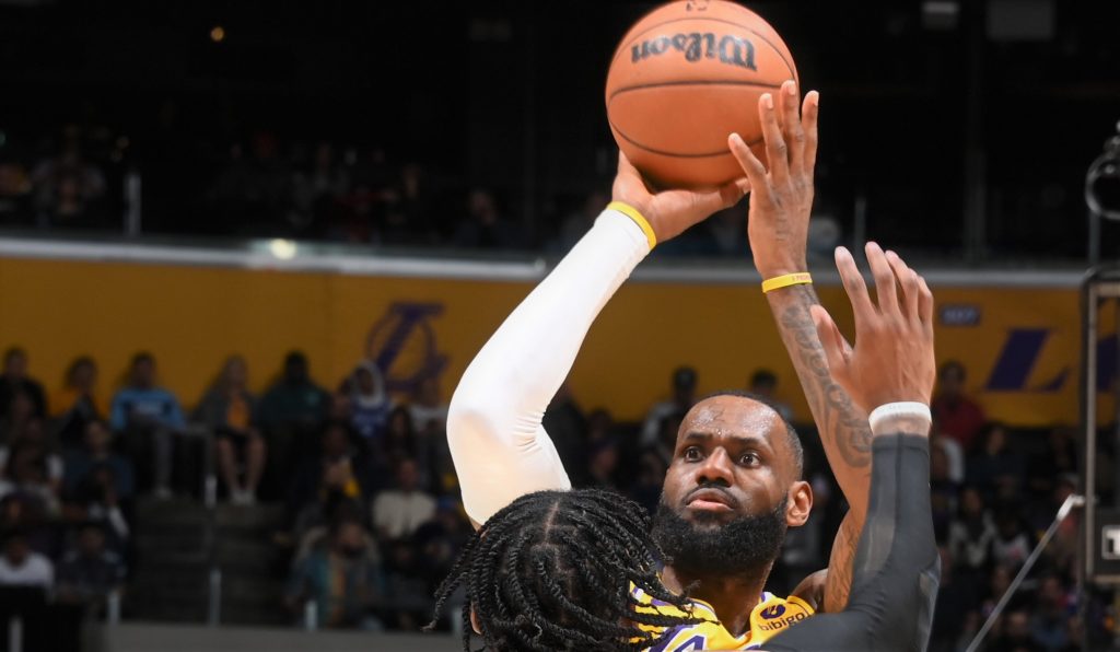 LeBron James no quiere celebrar logros individuales en derrotas