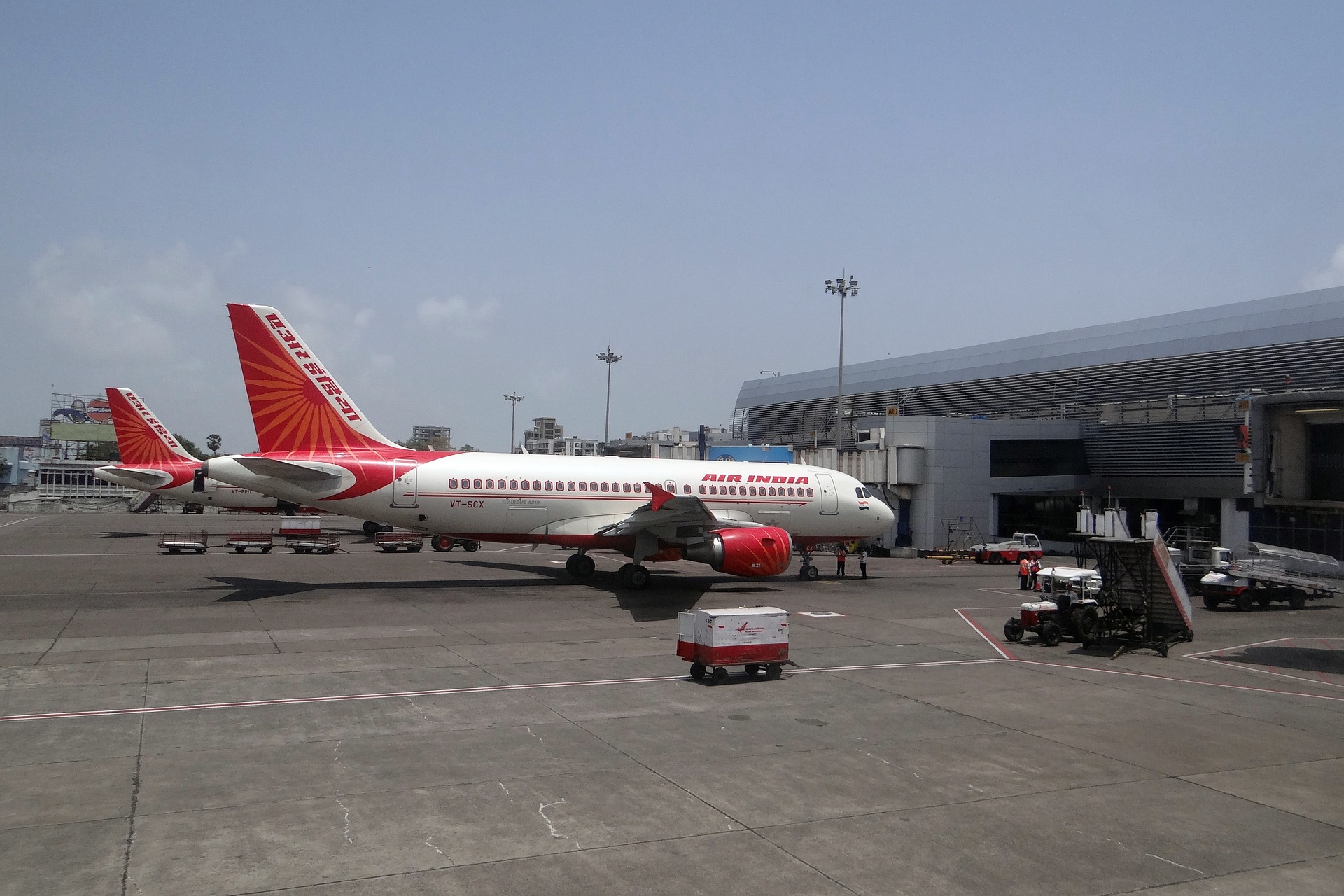 Multan a Air India tras escándalo en que un hombre orinó sobre una mujer