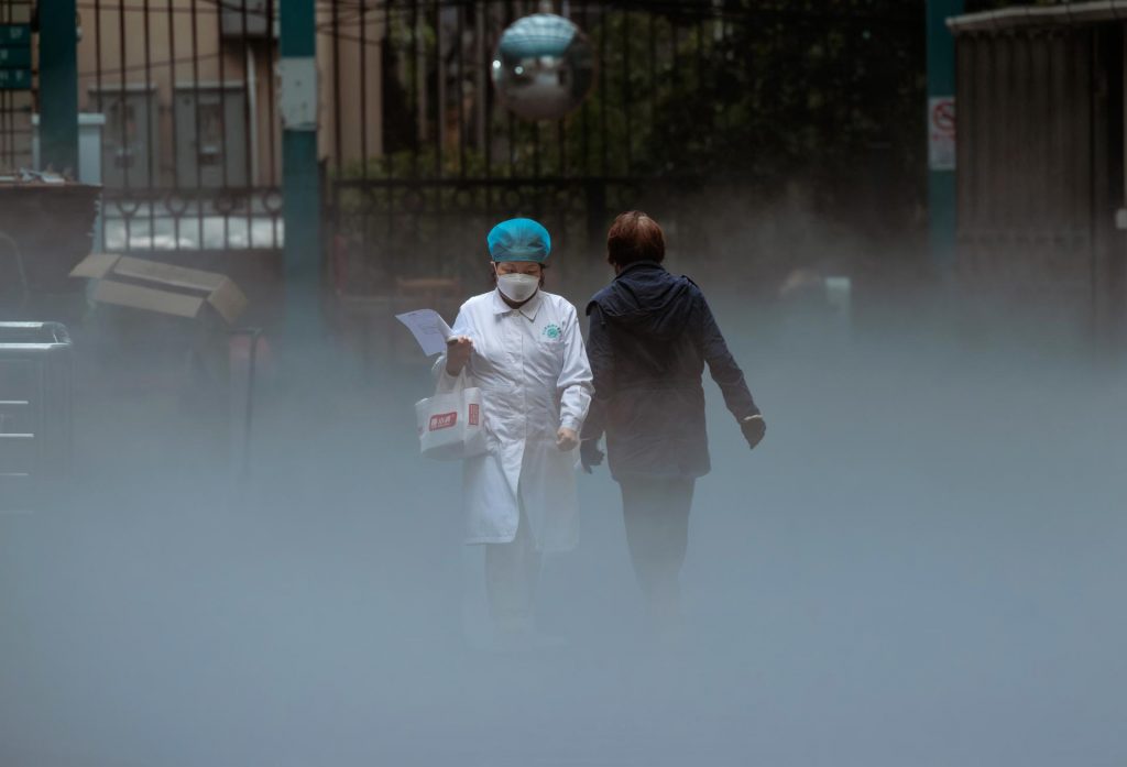 OMS reduce el tiempo de aislamiento de pacientes con COVID-19: 10 días con síntomas y 5 para asintomáticos