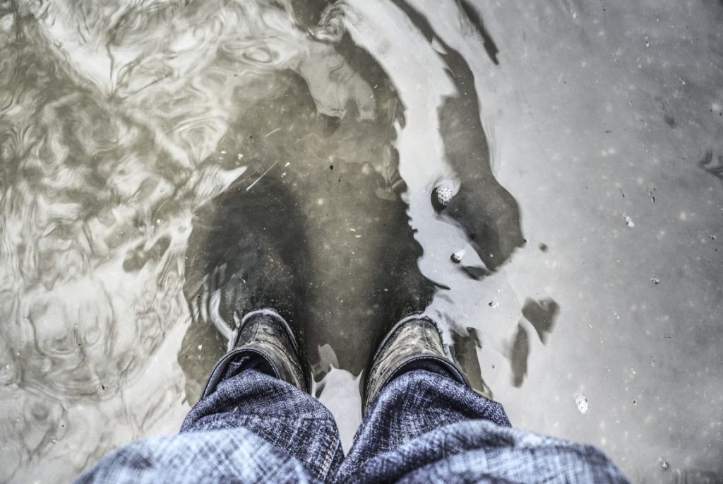 Ola de frío e inundaciones súbitas dejan al menos 104 muertos en Afganistán