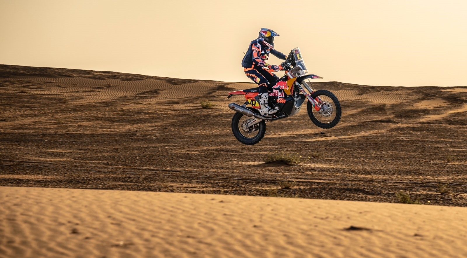 El argentino Kevin Benavides hace historia al conquistar su segundo Dakar en motos
