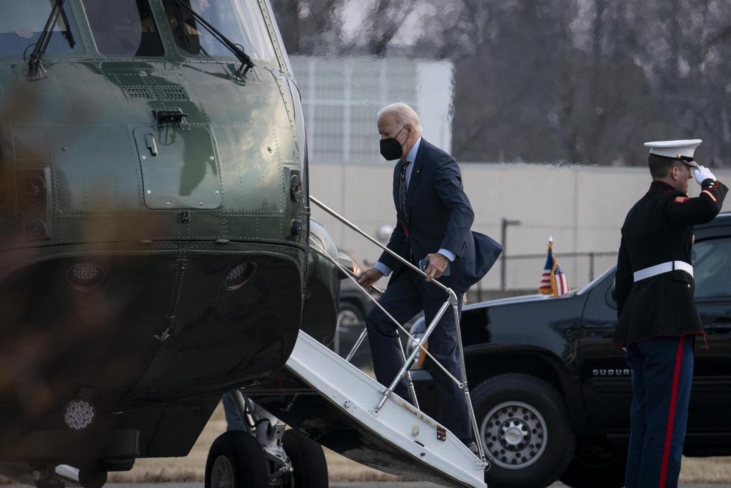Snowden sobre documentos clasificados en poder de Biden Estos tipos tienen cientos y no están en la cárcel