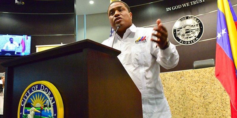 Organizaciones de venezolanos rechazan el apoyo de Florida a demanda migratoria contra Biden