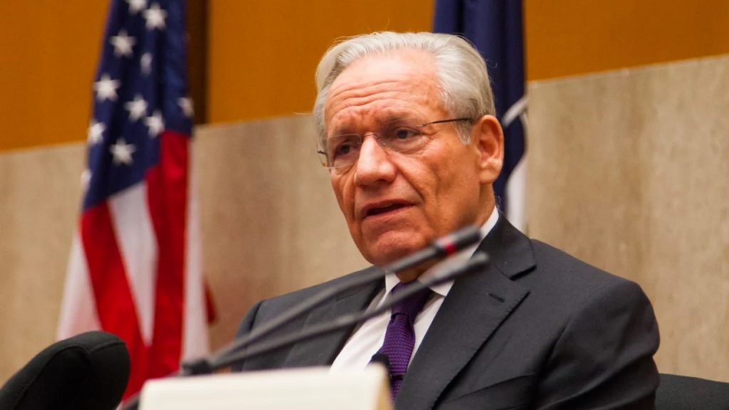 Trump demandó al periodista Bob Woodward por publicar grabaciones de sus entrevistas