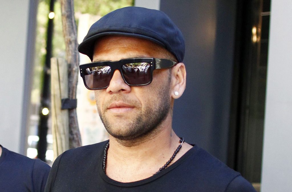 Dani Alves seguirá en prisión preventiva comunicada y sin fianza