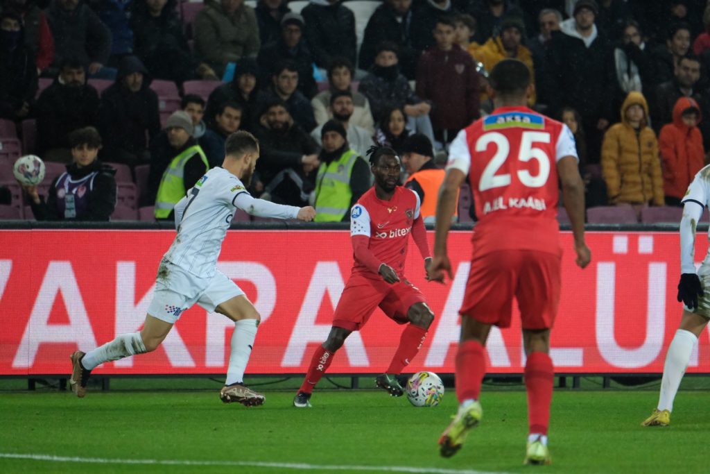 Hallaron el cuerpo del futbolista ghanés Christian Atsu tras los terremotos en Turquía
