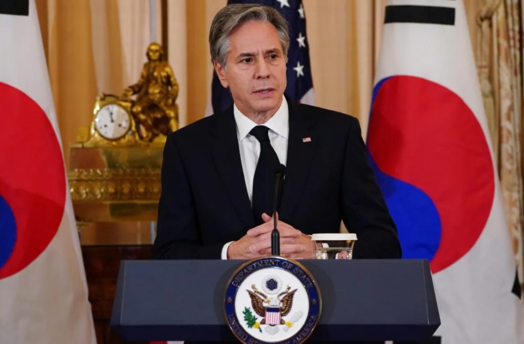 Blinken tacha de "irresponsable" la presencia del globo chino en EEUU