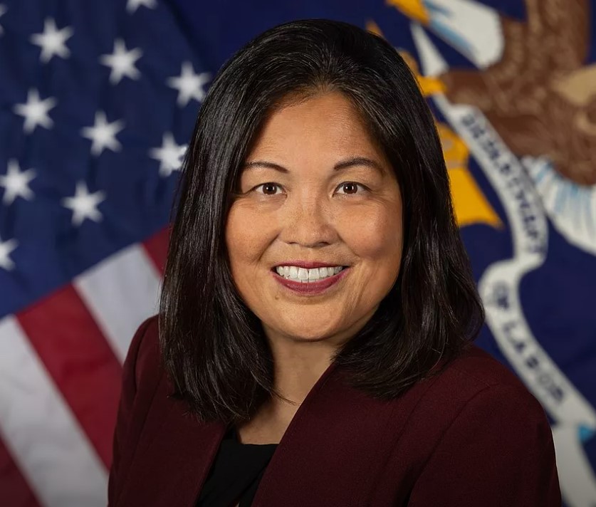 Biden nomina a la abogada Julie Su como nueva secretaria del Trabajo