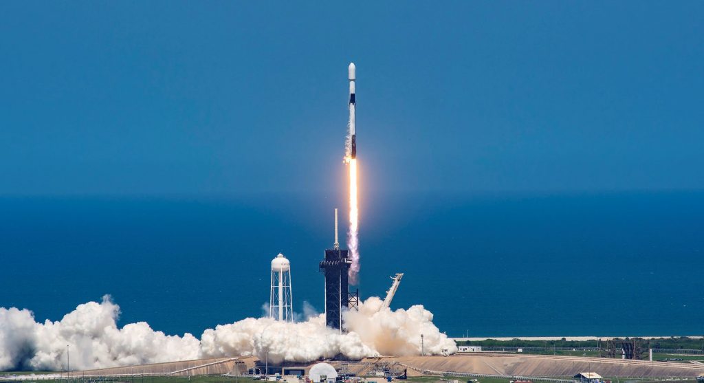 La española Hispasat lanzará nuevo satélite para dar internet a Groenlandia