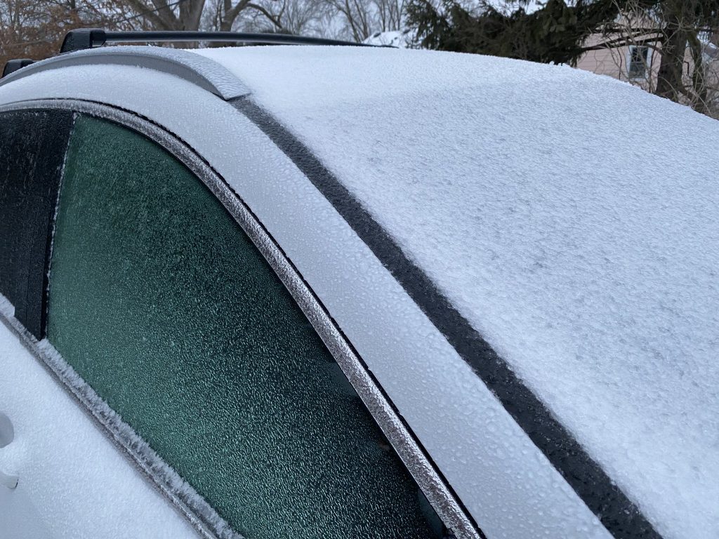 (+Videos) Tormentas invernales con lluvia, nieve y viento de costa a costa en EEUU