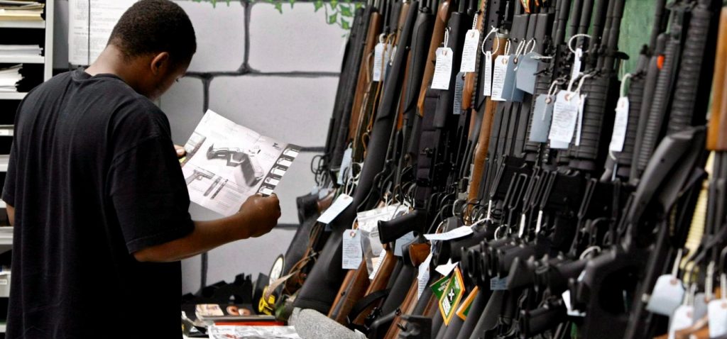 EUU controlará sus ventas de armas en el extranjero para respetar DDHH