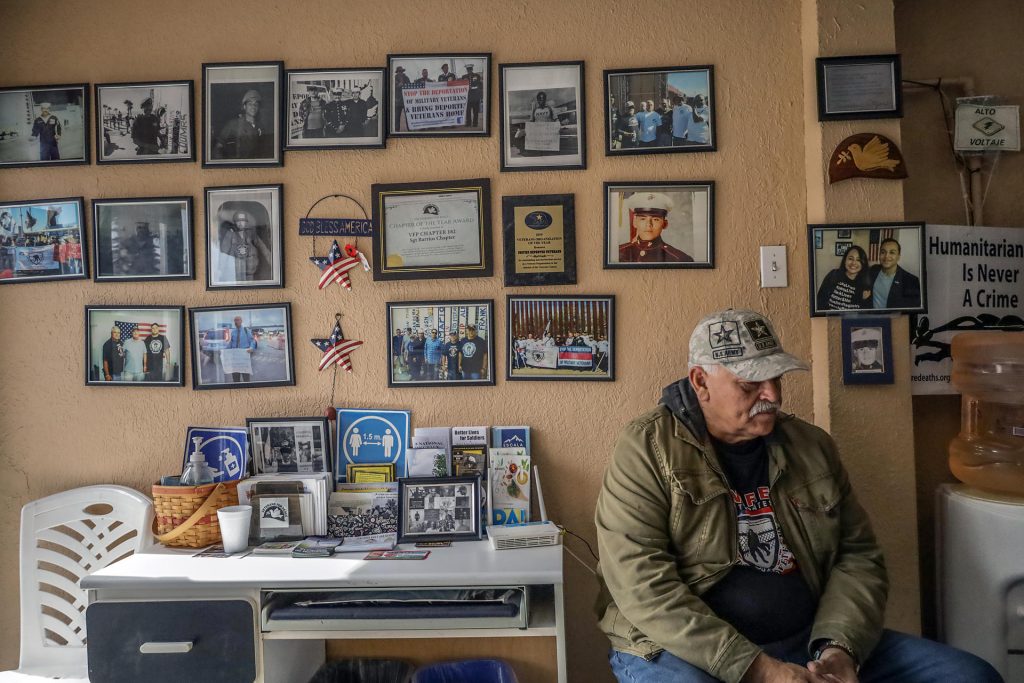 Veteranos deportados mantienen la batalla para volver a EEUU desde México