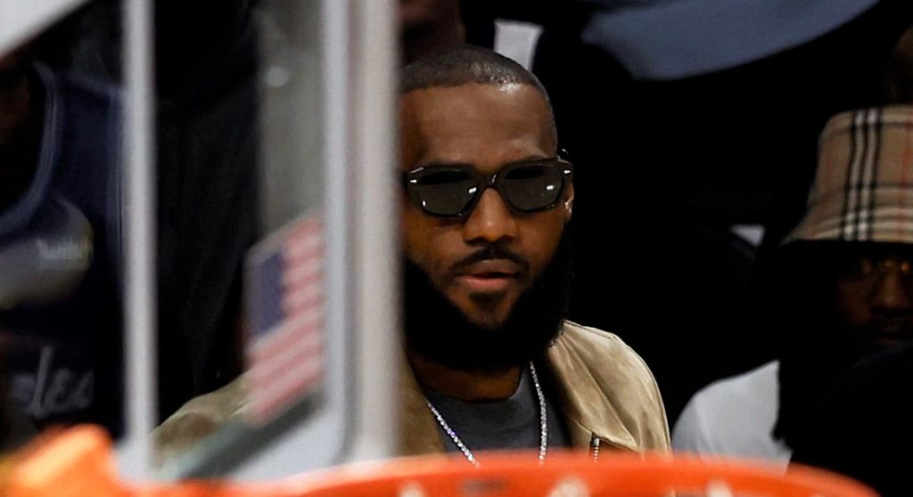 LeBron se estrella contra los Bulls