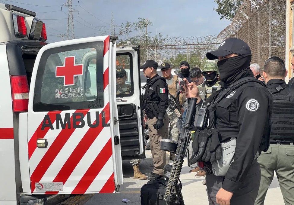 Cartel entrega a 5 sospechosos del secuestro de estadounidenses en México