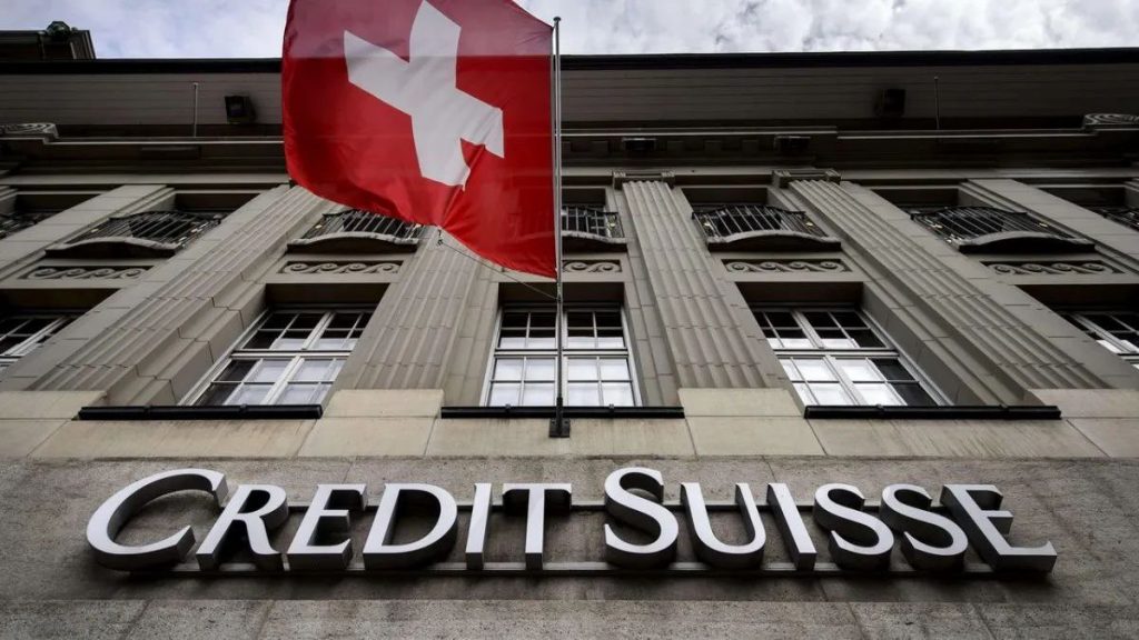 Credit Suisse vuelve a hundirse en la Bolsa de Zúrich