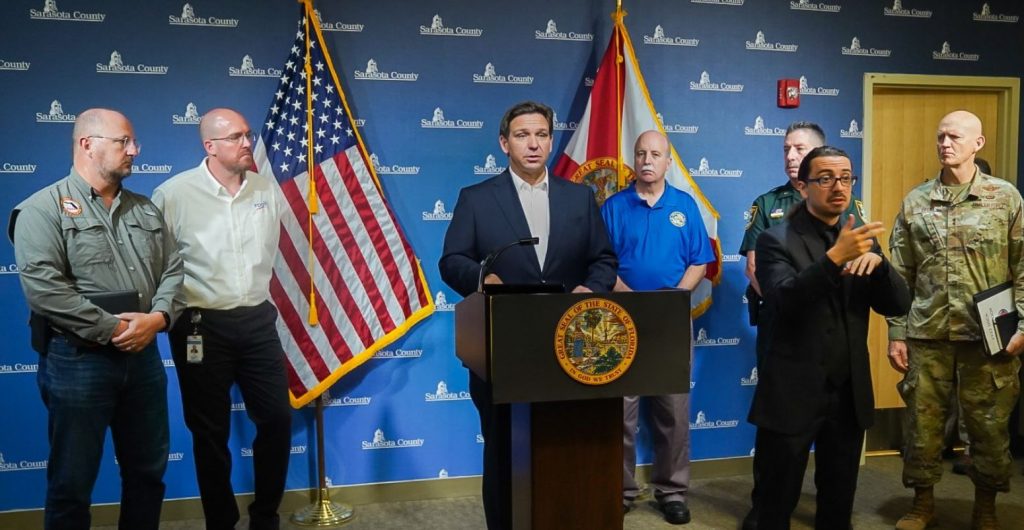 DeSantis informó que 11.000 inmigrantes ilegales fueron repatriados desde finales de 2022