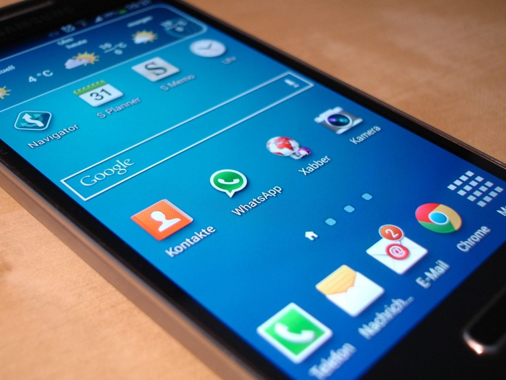 Ahora podrás denunciar Estados de WhatsApp
