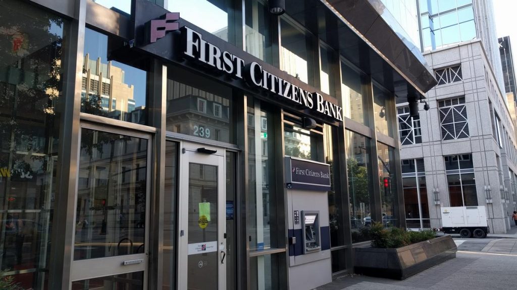 First Citizens compra los activos, depósitos y préstamos de SVB