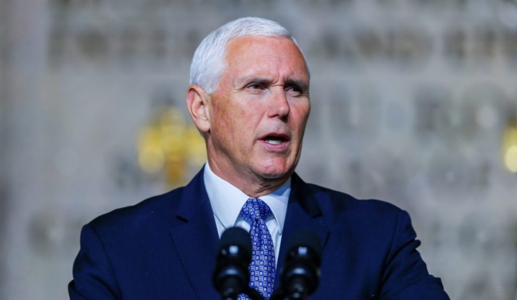 Juez ordena a Pence testificar en investigación sobre el asalto al Capitolio