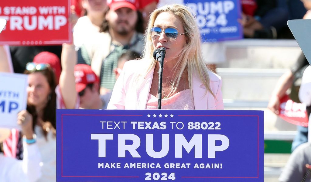 Republicanos califican de "antiamericana" la imputación de Trump
