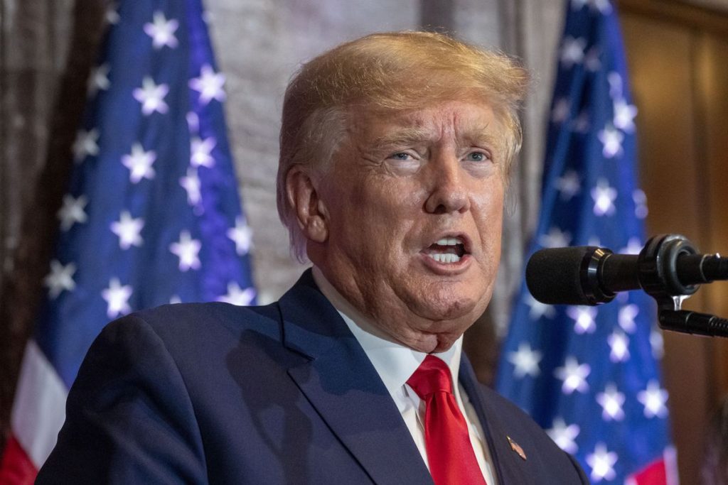 Trump ya puede subir contenido a su canal de YouTube