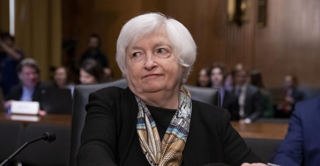 Yellen garantizó que el sistema bancario es sólido, aunque tenemos que investigar qué pasó con SVB