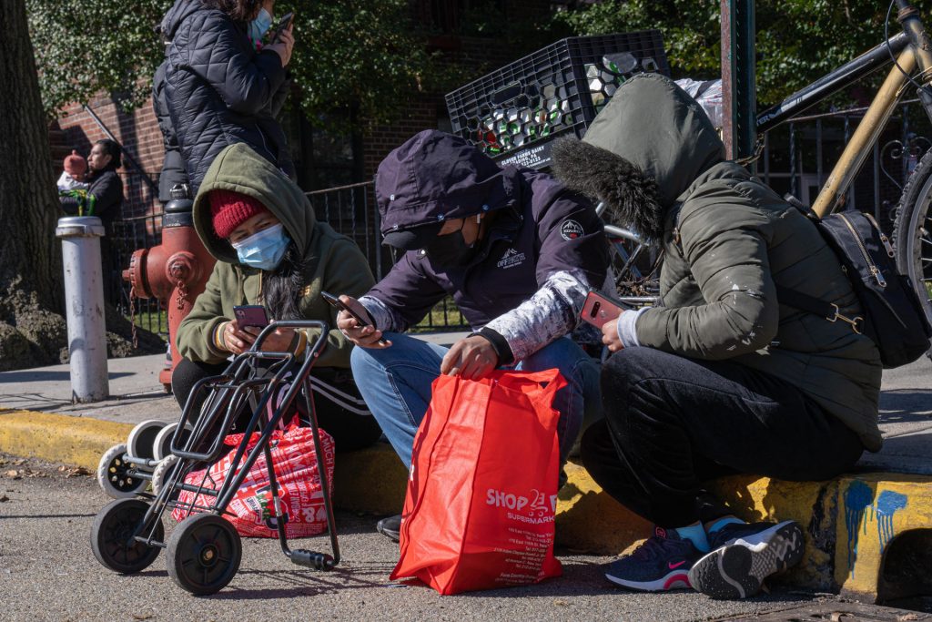 Nueva York tendrá 2 nuevos centros para inmigrantes que soliciten asilo