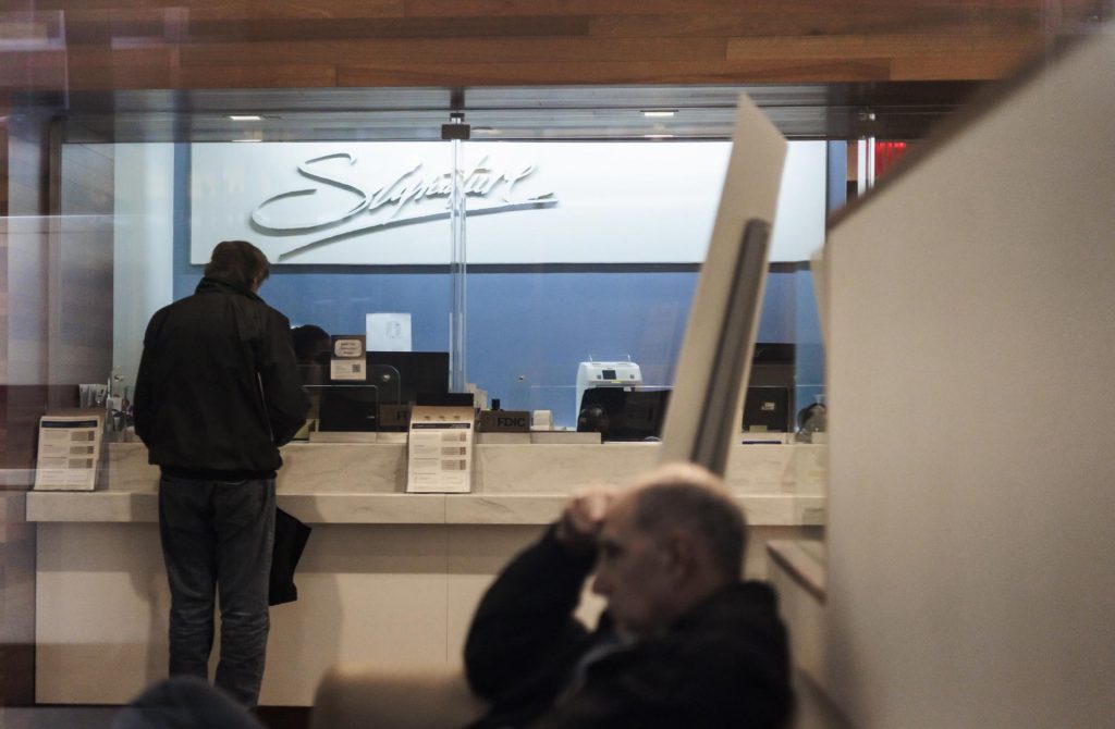Flagstar Bank acordó la compra de la mayoría del Signature Bank tras su colapso
