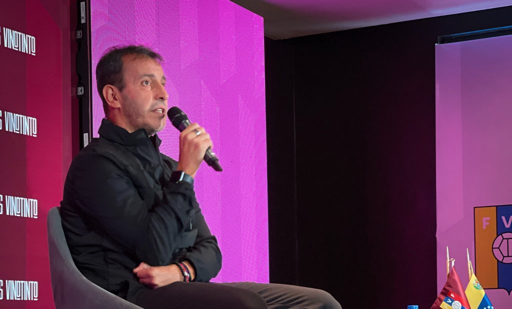 Fernando 'Bocha' Batista aspira hacer de la Vinotinto un "equipo competitivo"
