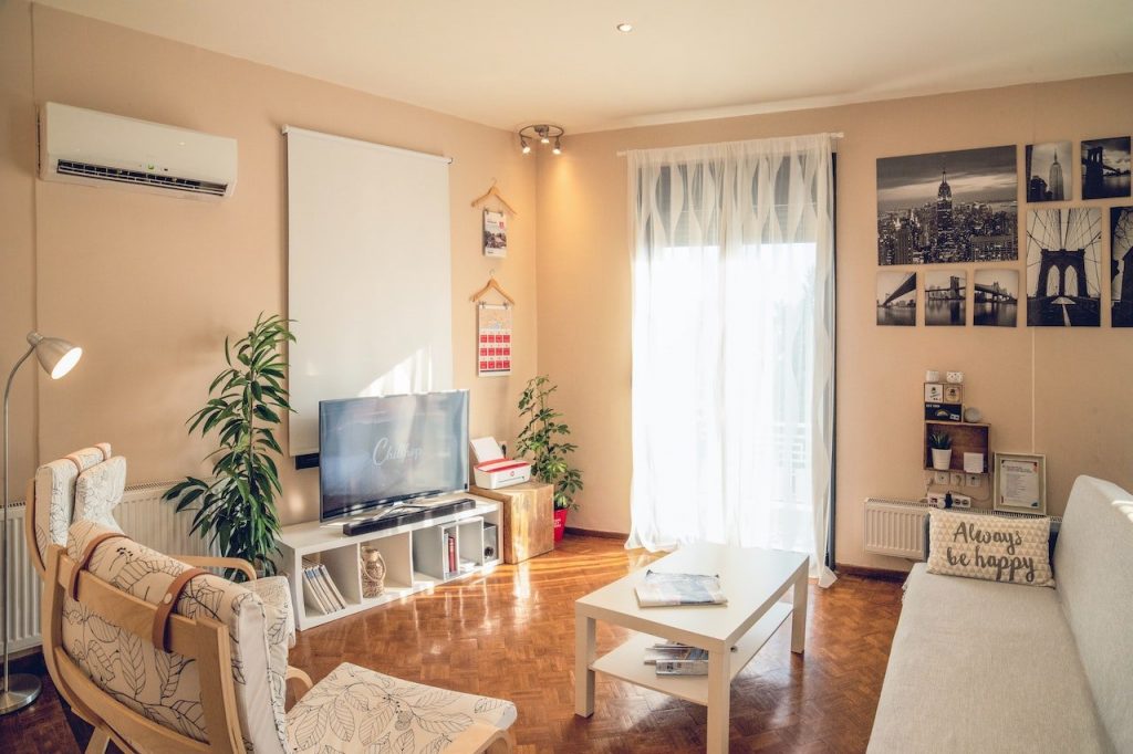 La familia de la niña que murió por fentanilo en una casa alquilada por Airbnb en Florida demandó a la empresa