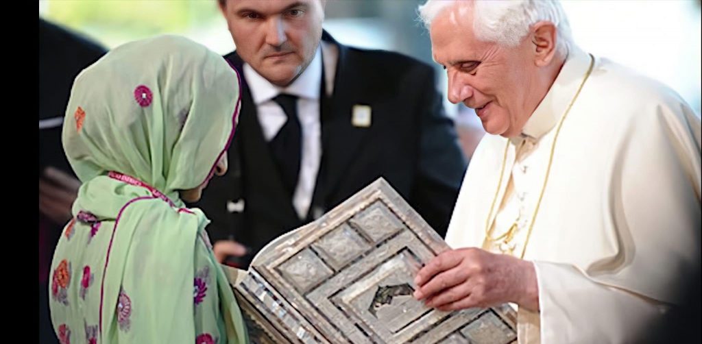 Los herederos del dinero ahorrado por Benedicto XVI son 5 primos alemanes
