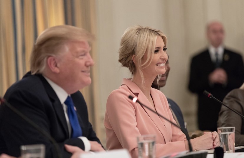 Ivanka Trump dice estar "dolida" por su padre y EEUU