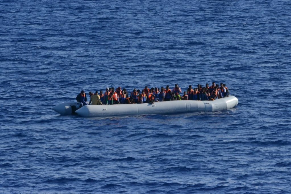 Una ONG advierte de "decenas de ahogados" en un nuevo naufragio en el Mediterráneo