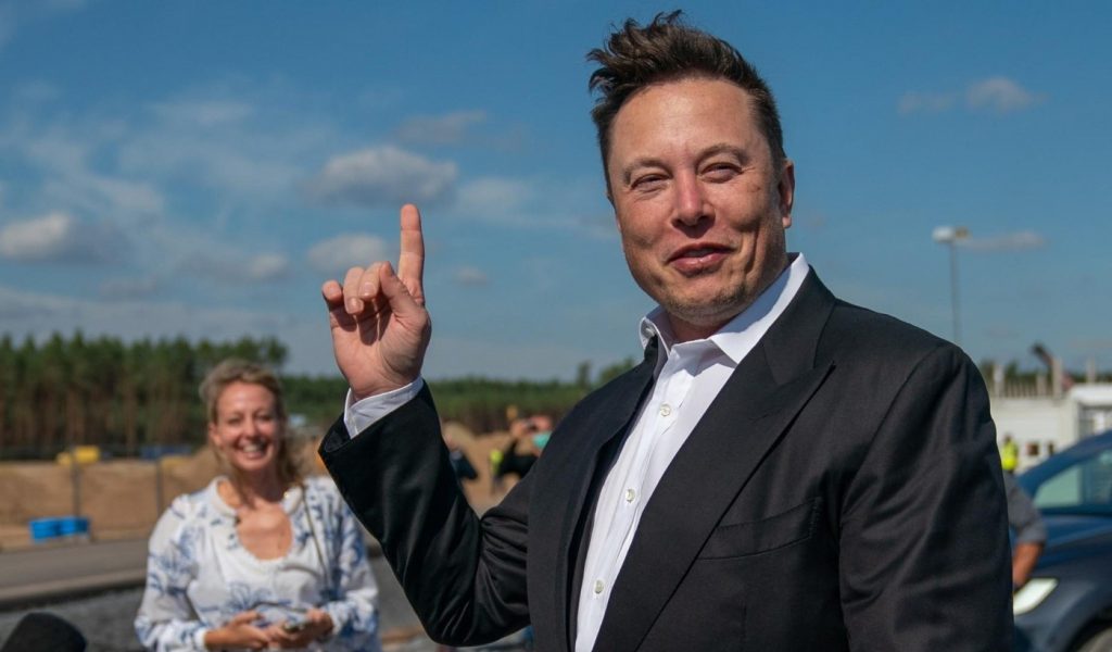 Musk espera lanzar su nave espacial totalmente reutilizable el mes que viene