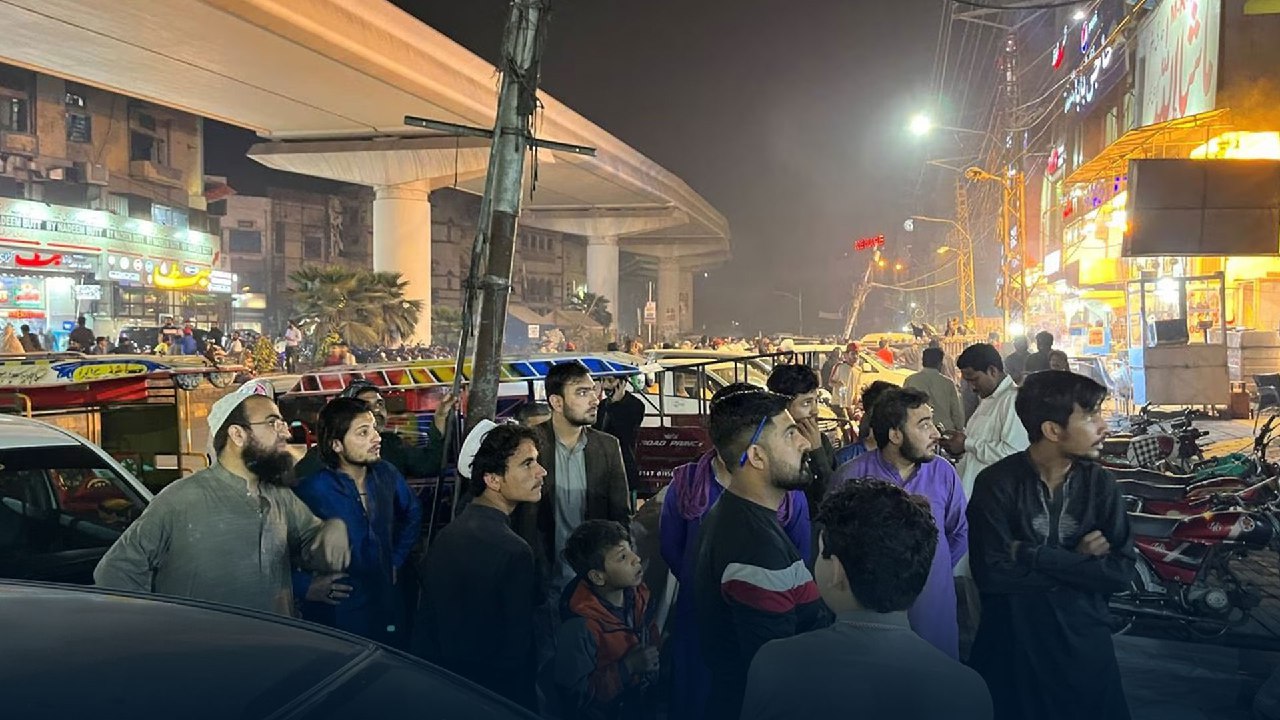 Un terremoto de 6,8 sacude Afganistán y se siente en Pakistán e India