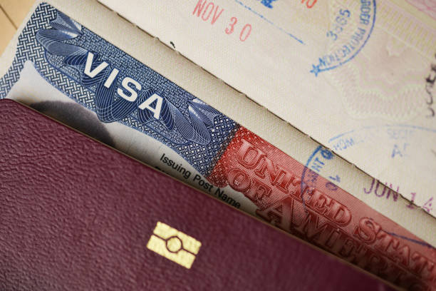 EEUU sube precios de visas de turistas, estudiantes y trabajadores temporales