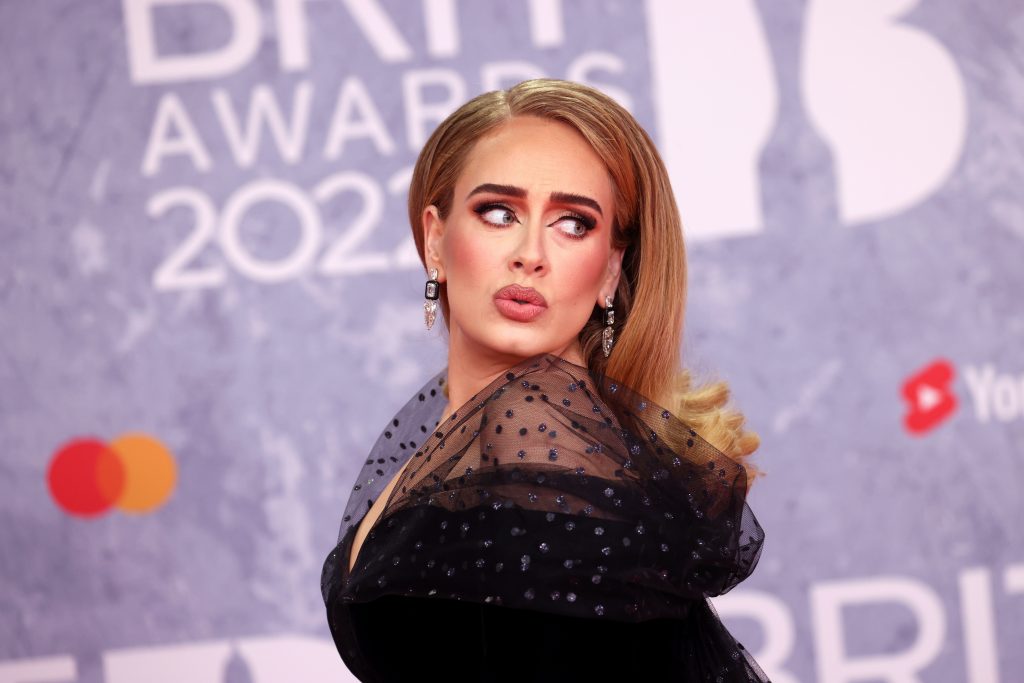 Adele, una diva en la cresta de la ola