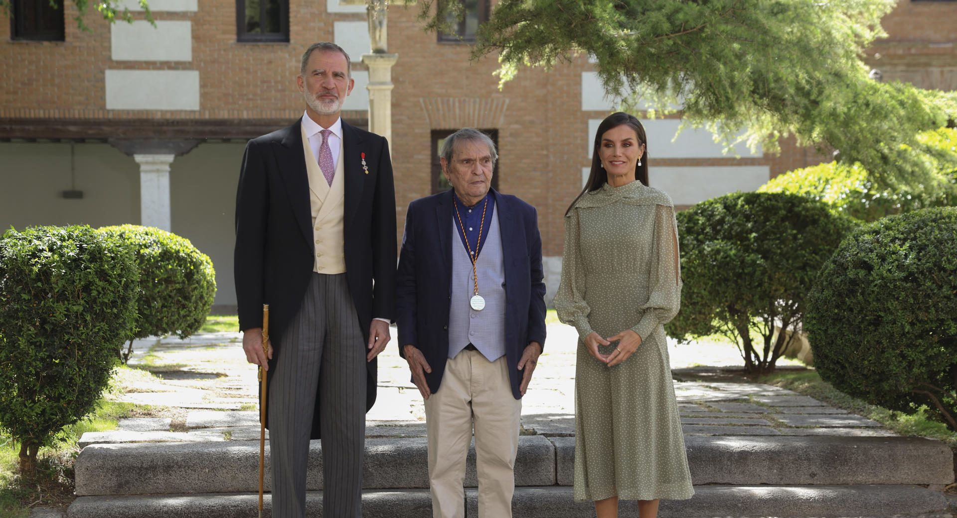 Rafael Cadenas tras recoger el Premio Cervantes Los demócratas deben pedir a voces su renovación