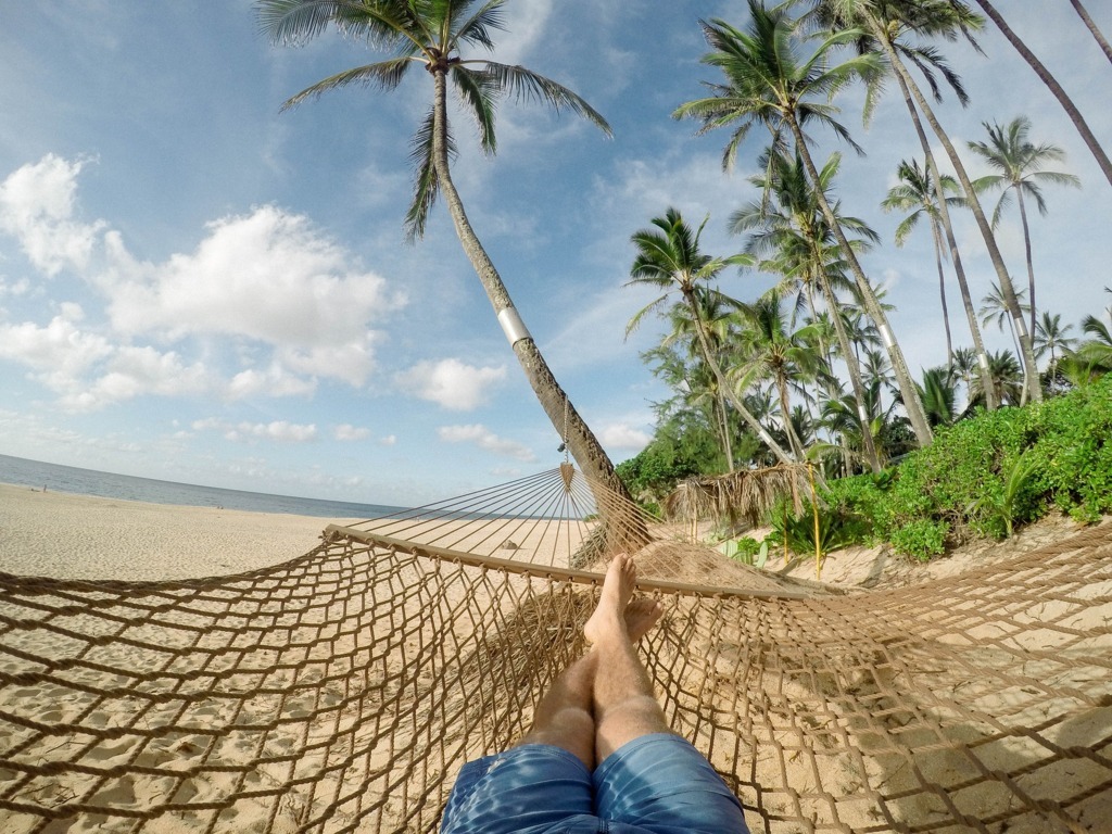 Hombre ganó un año de vacaciones pagadas y ahora no sabe si aceptar el premio