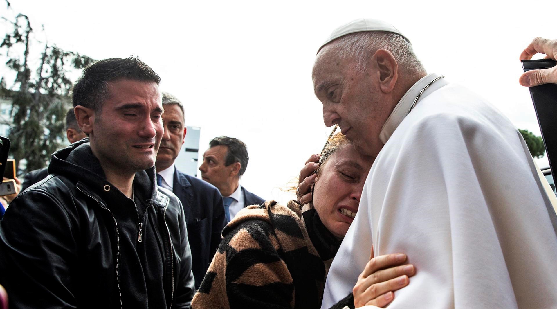 El papa, en su reaparición en Domingo de Ramos: "Nadie puede ser marginado"
