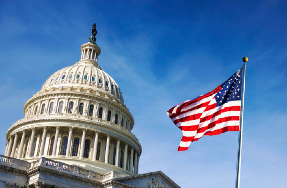 Congresistas de EEUU criticaron expulsión de Guaidó de Colombia