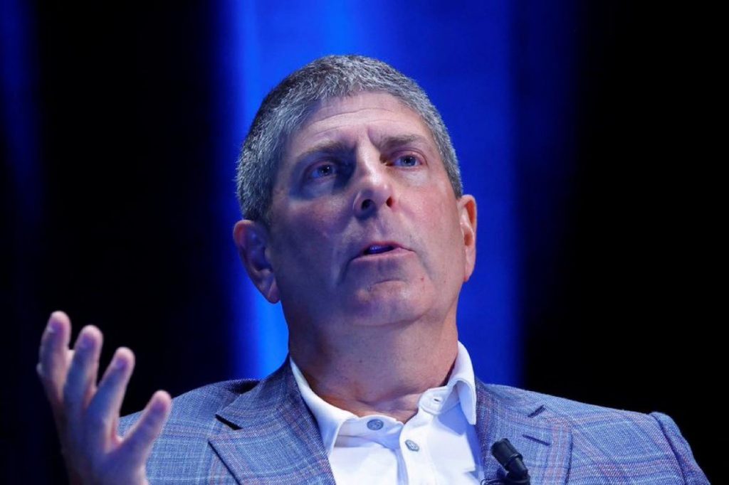 Renunció Jeff Shell, CEO de NBCUniversal, por tener una "relación inapropiada" con una empleada