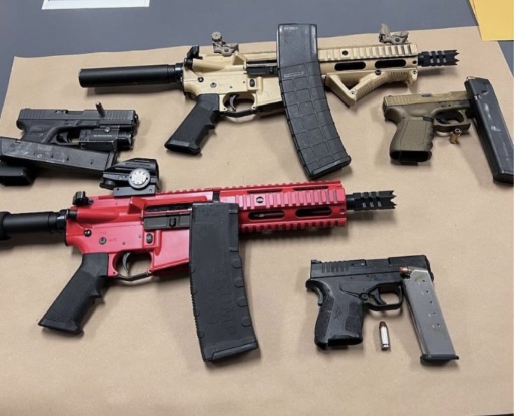 Si entregas un arma de fuego, la Policía de Orlando te obsequia una gift card de US$ 50